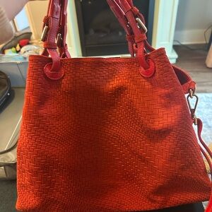 Elegant Red Woven Shoulder Bag